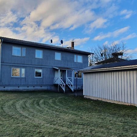 3 Laegenheter Med Totalt 5 Sovrum Och 8 Baeddar Ruda Exterior photo